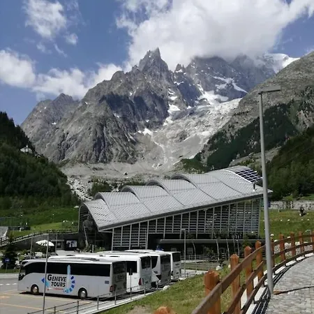 New****alpe Veille: Chalet Centro 2 Bagni E Garage Privato * La Thuile